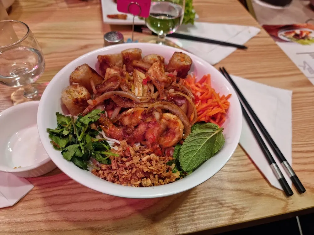 Bo-bun Au Boeuf Poulet Porc Ou Végé